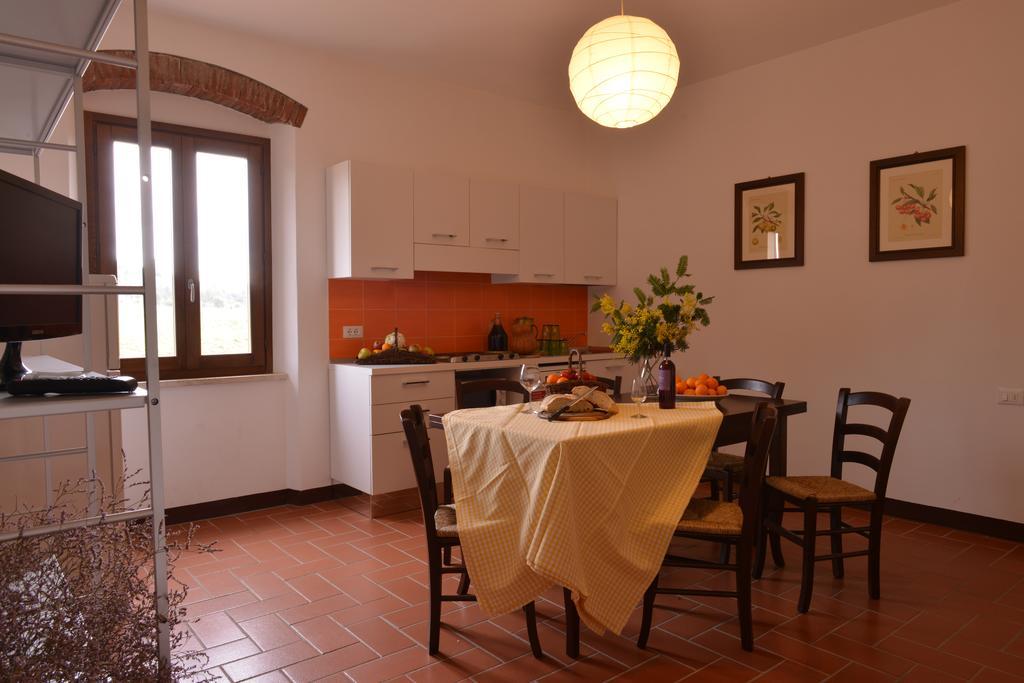 Agriturismo Poggio Agli Ulivi Riotorto Buitenkant foto